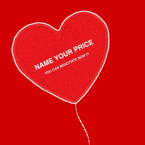 Black backpack - Picture 3 of 3